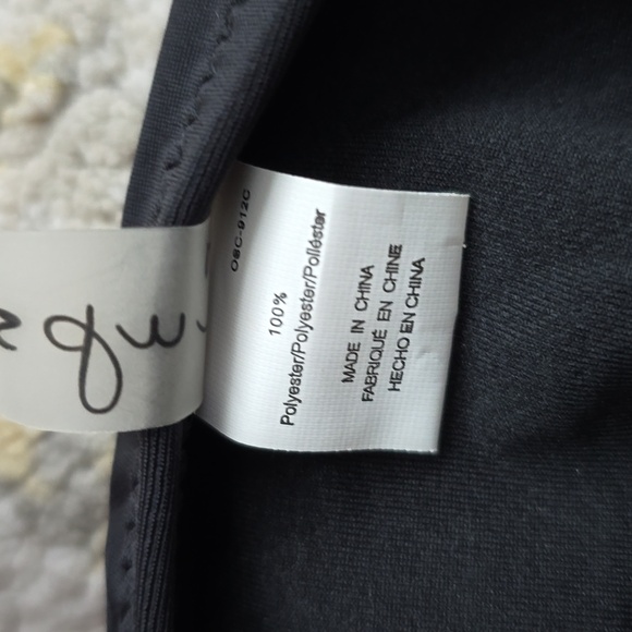 Cupshe One Piece Swim - Picture 6 of 9